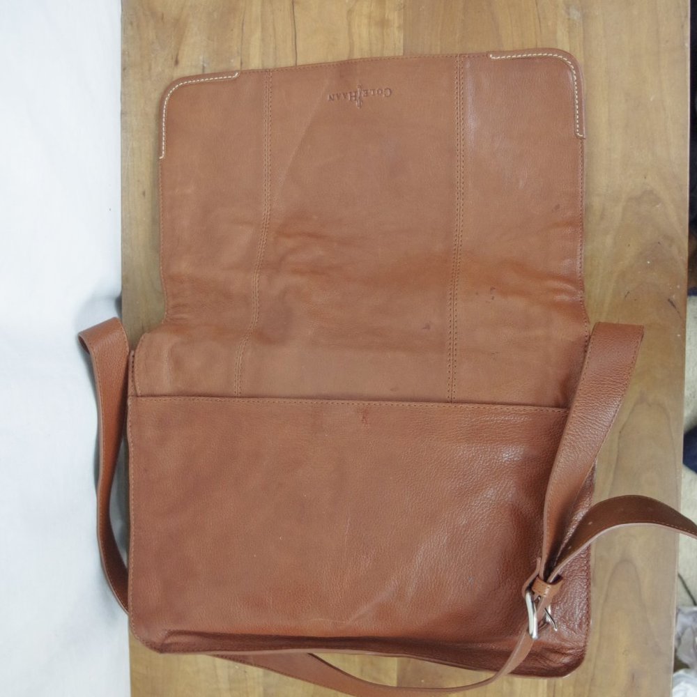 Cole Haan Brown Leather Messenger Bag WIth Laptop Compartment - Picture 9 of 12